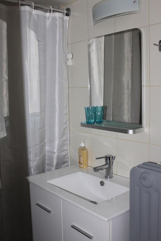 Cheery Apartment In The Center Of Афины Экстерьер фото
